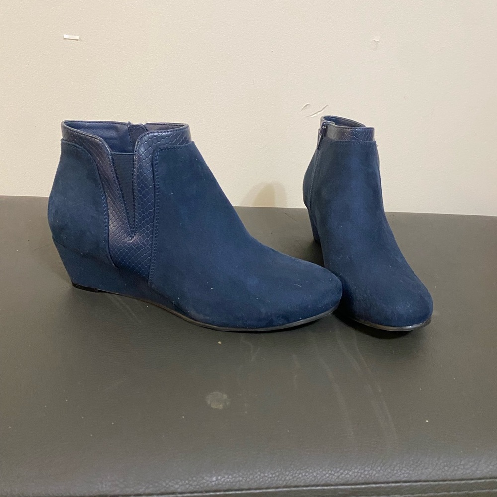 Croft & Barrow Navy Ankle Booties